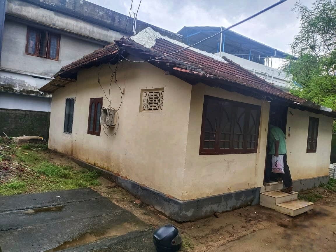 2 BHK House for Sale in Elamakkara, Kochi