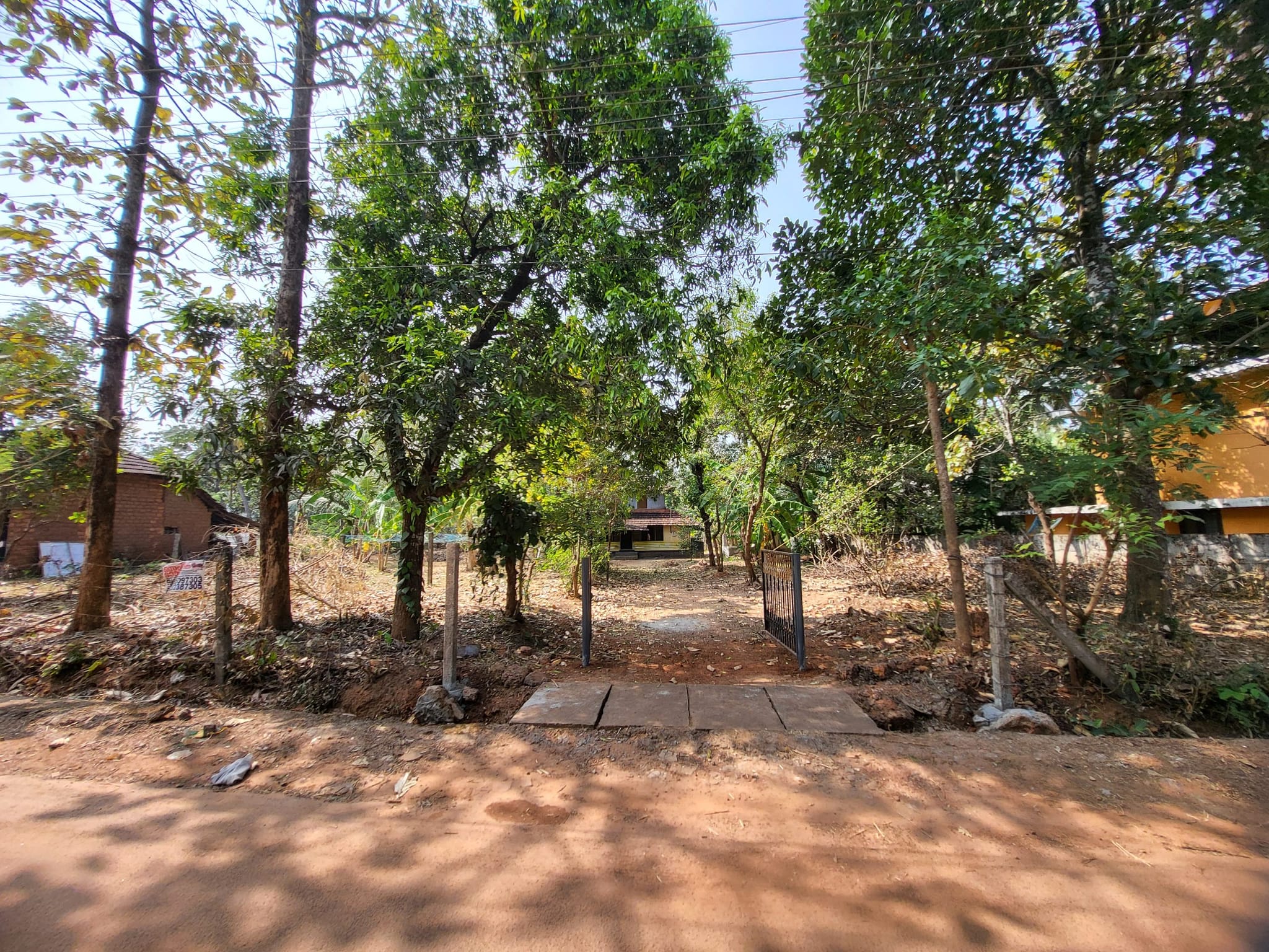 35 Cent Residential Plot for Sale in Peramangalam