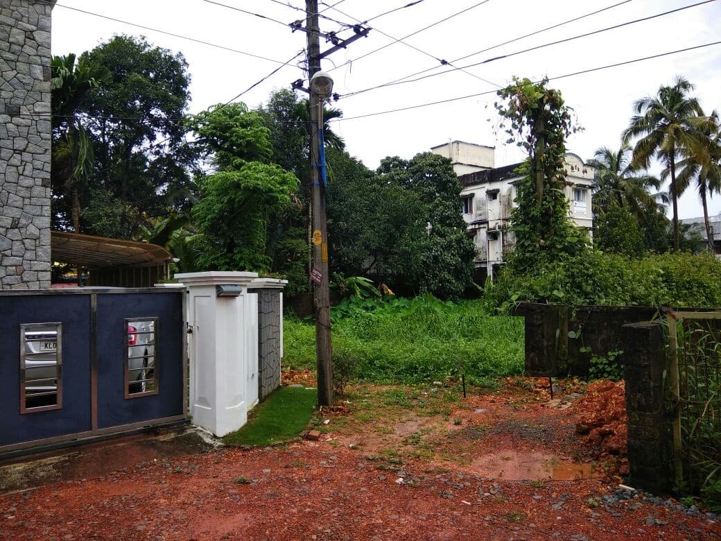 Plot for Sale in Thykoodam, Kochi