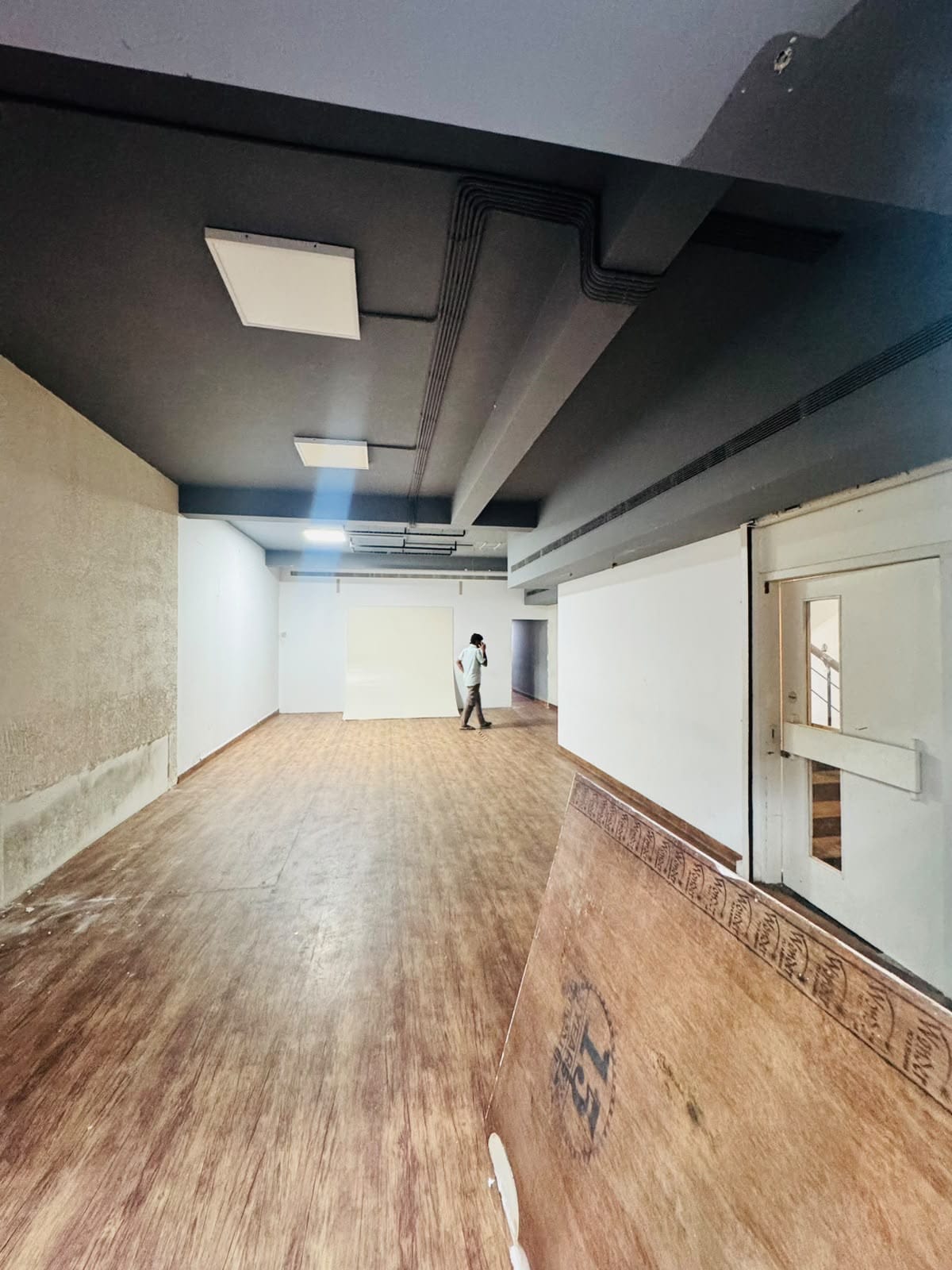 1600 sq.ft office/shop space for rent