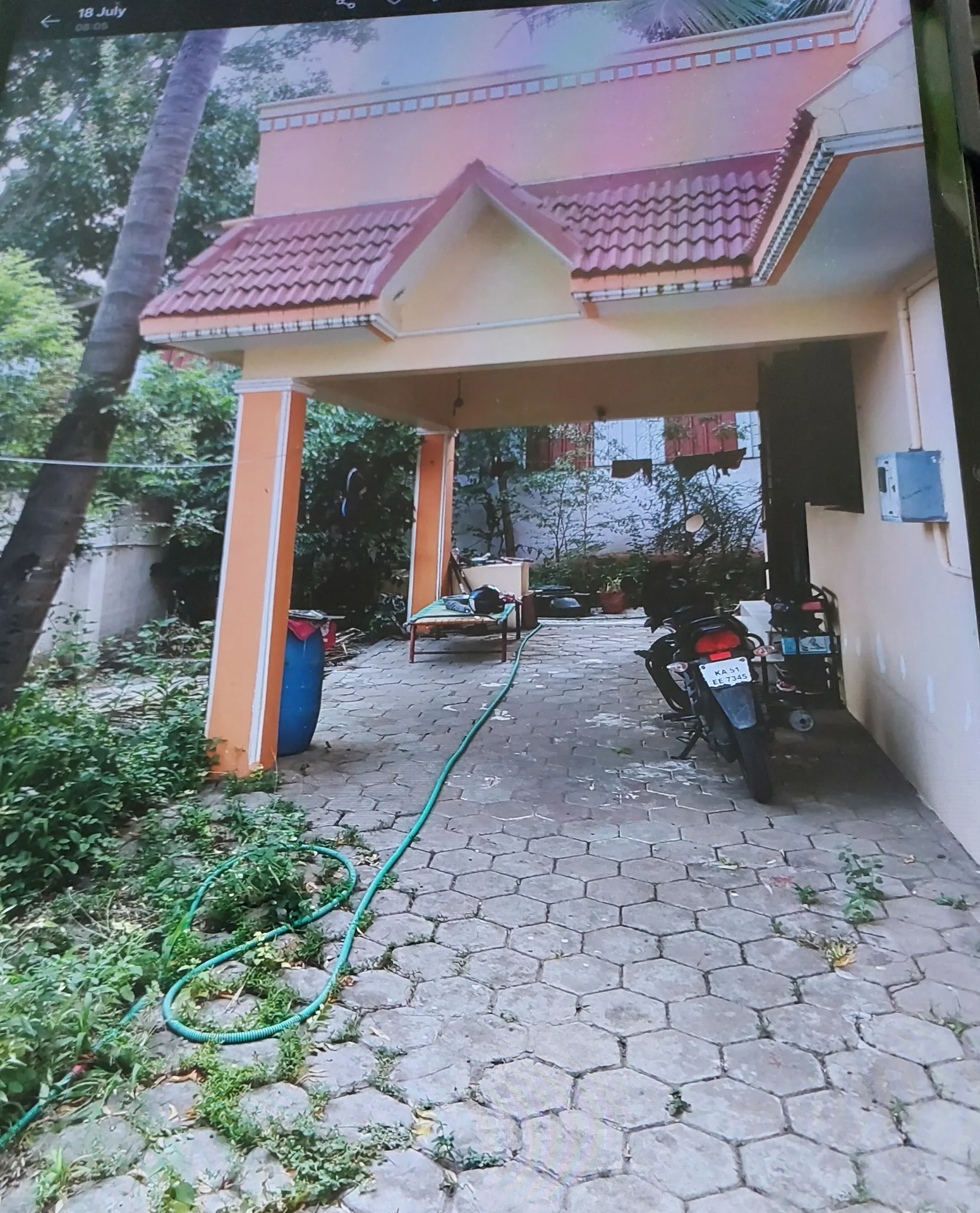 9.5 cents prime residential land with old structure for sale in koundampalayam