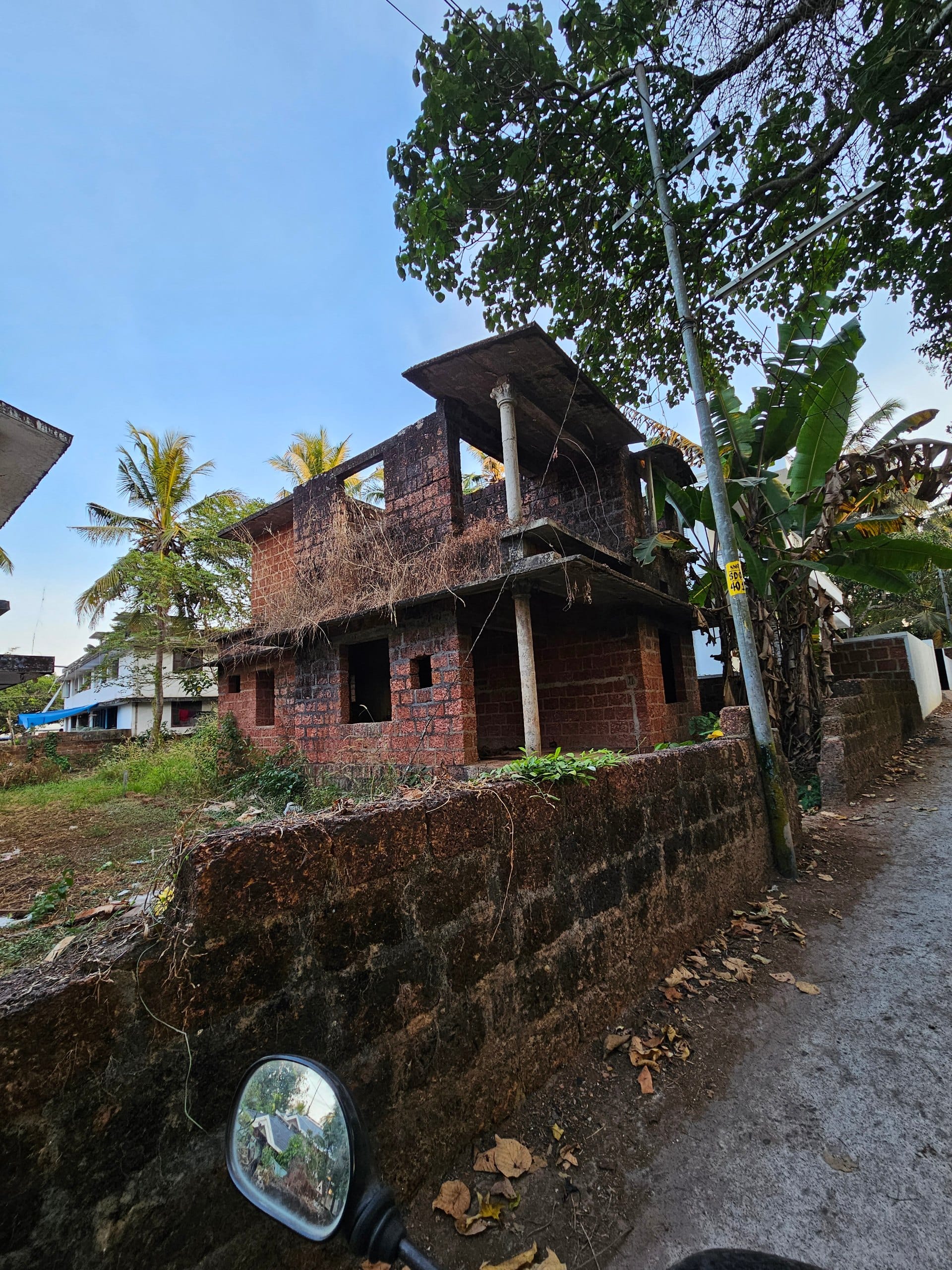 Residential plot pf 4 cents at thana