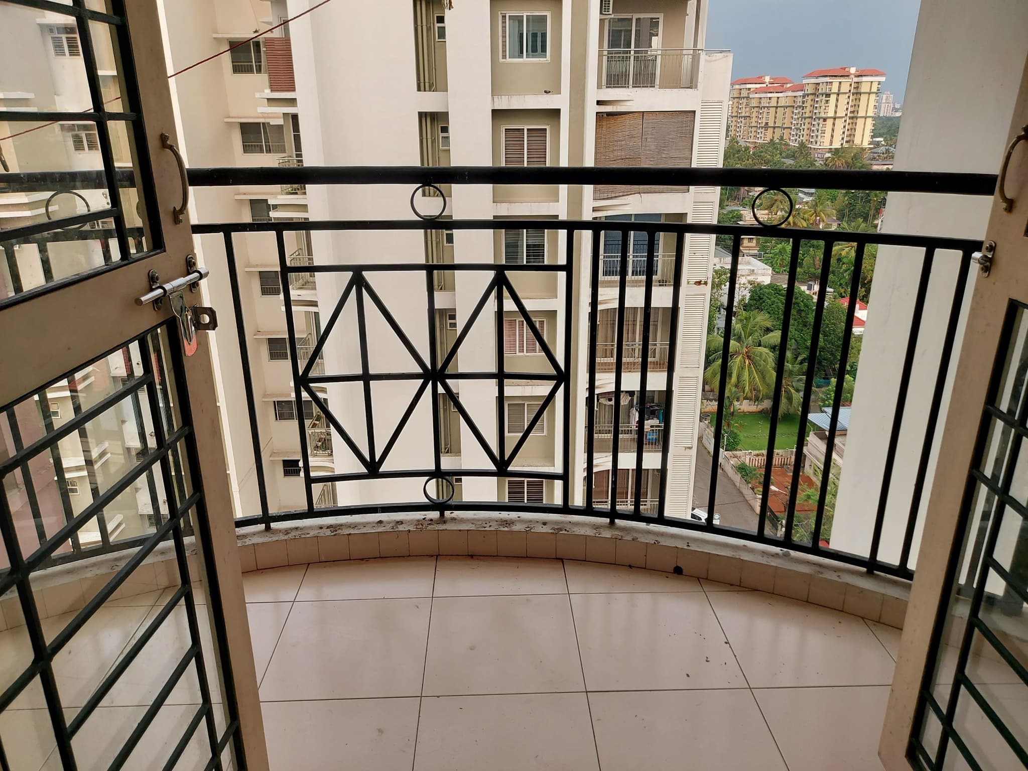 2 BHK Apartment for Sale in Giri Nagar, Kochi