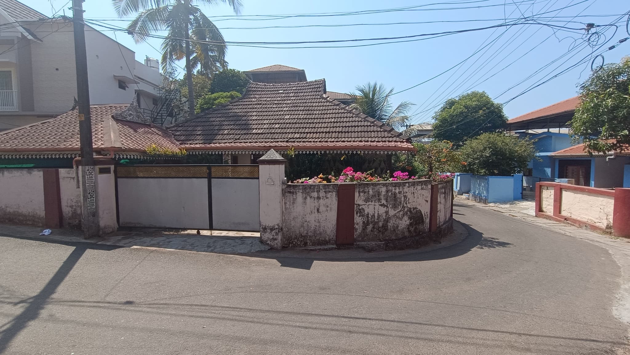 Plot for Sale in Thottakkattukara, Kochi