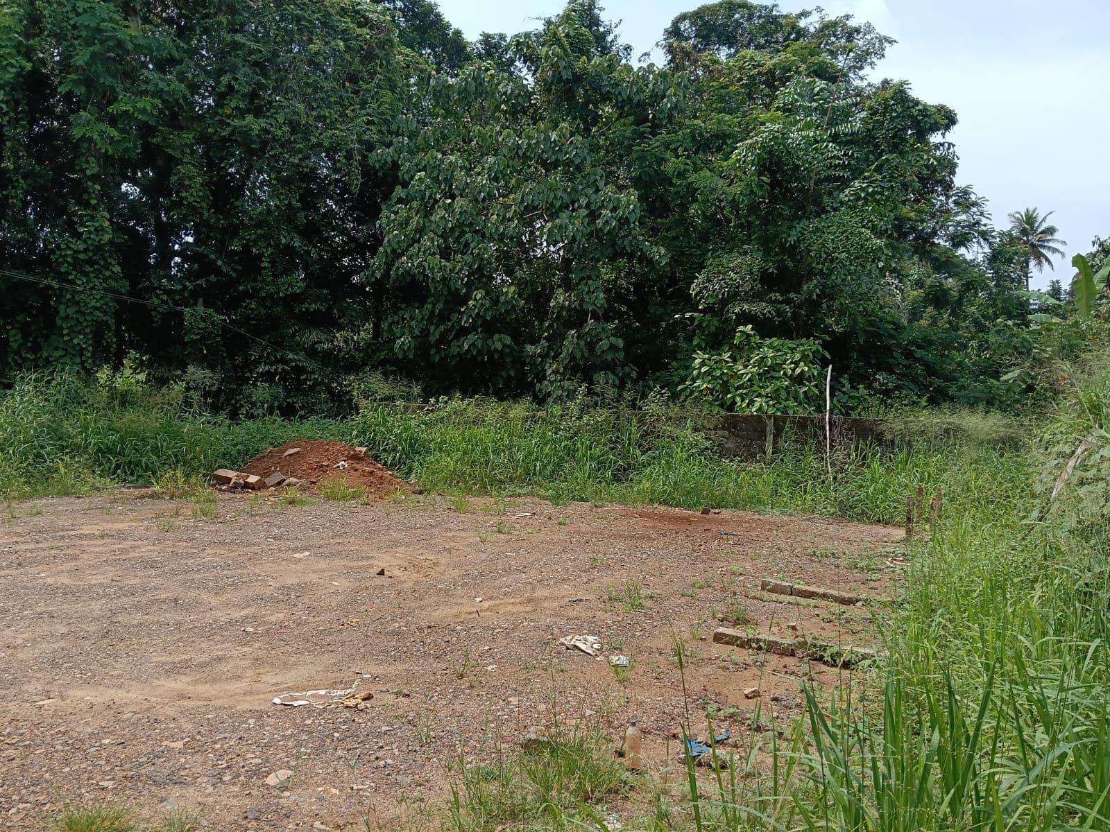 Plot for Sale in Kizhake Chalakudi, Thrissur