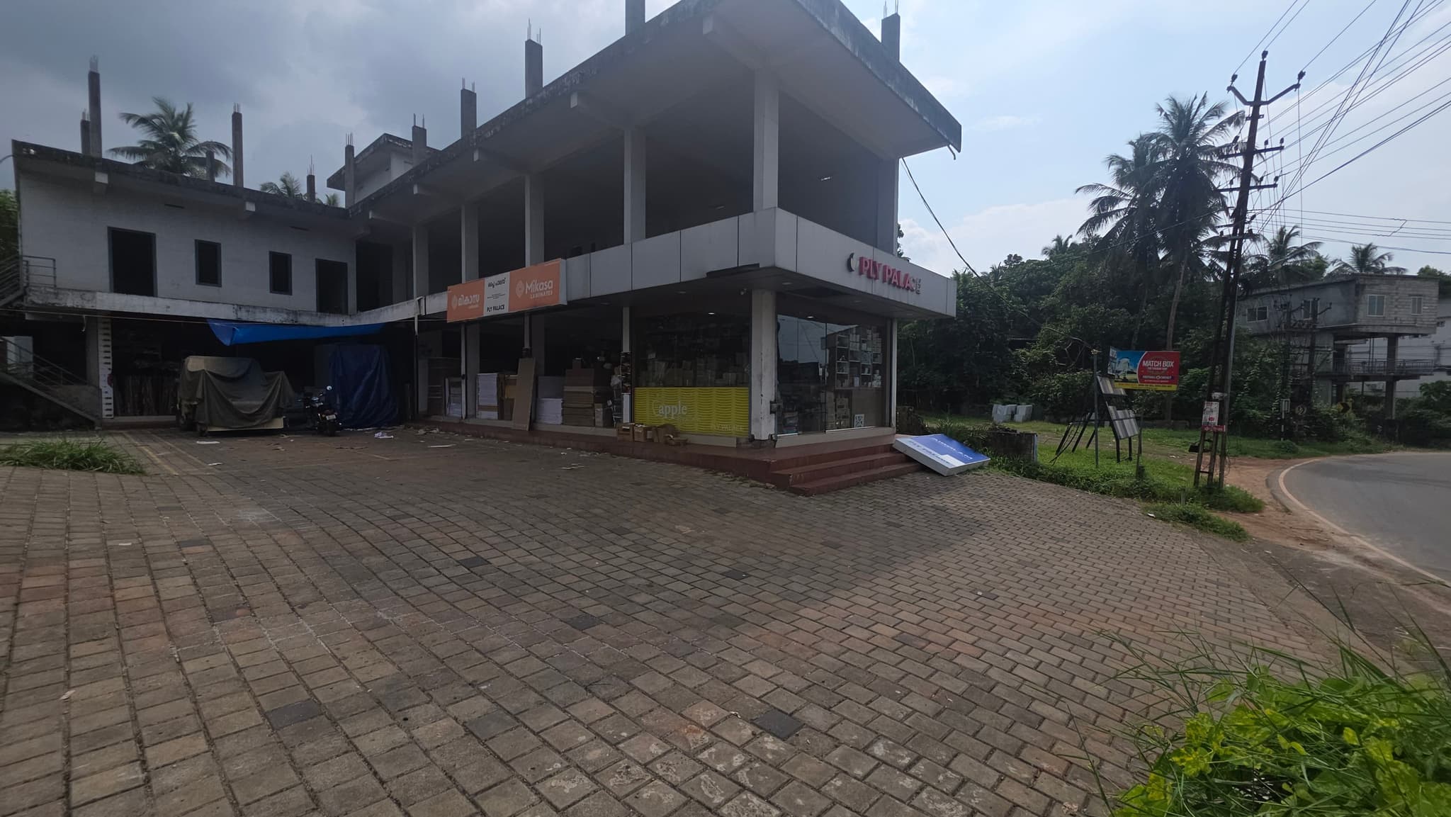Commercial for Rent in Vaniyambalam, Malappuram