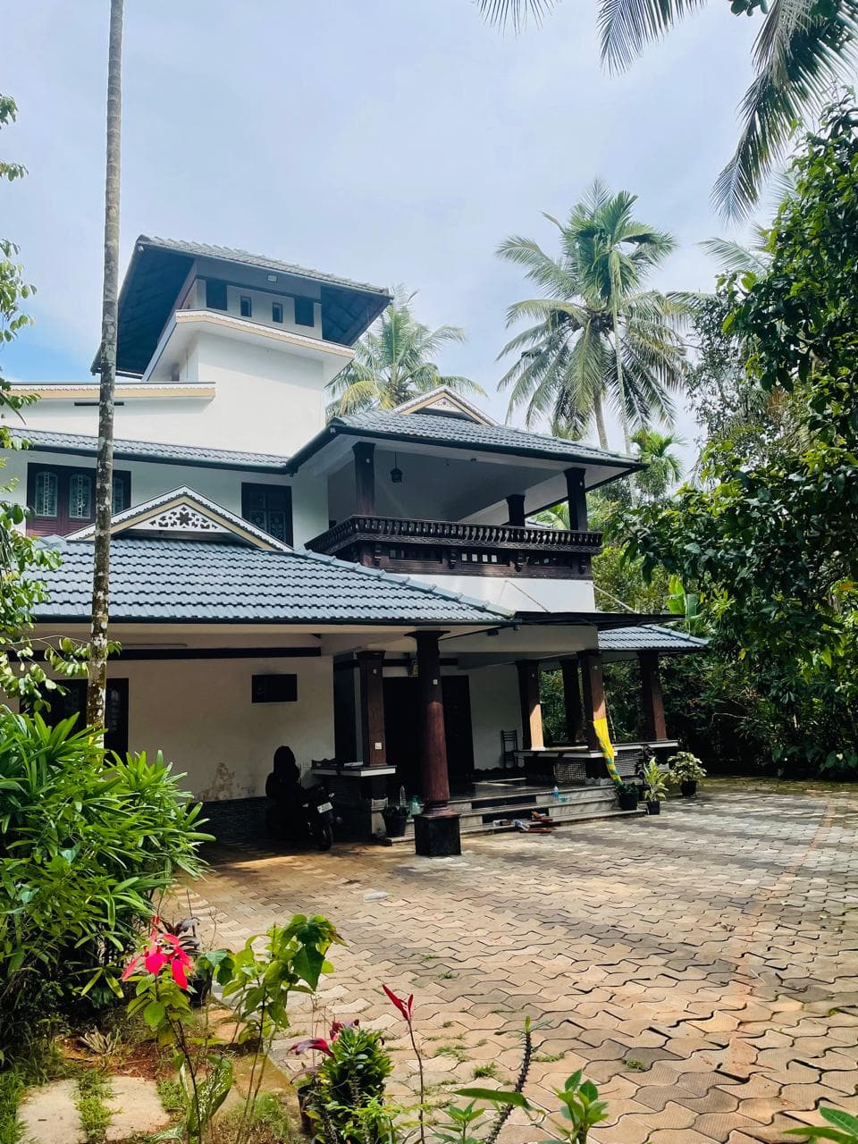 6 BHK Apartment for Sale in Kakkancheri, Malappuram