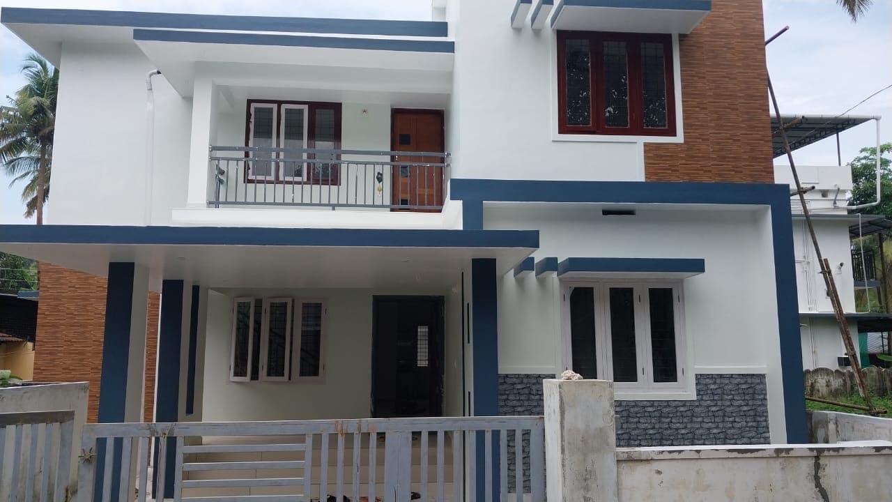 3 BHK House for Sale in Peramangalam, Thrissur