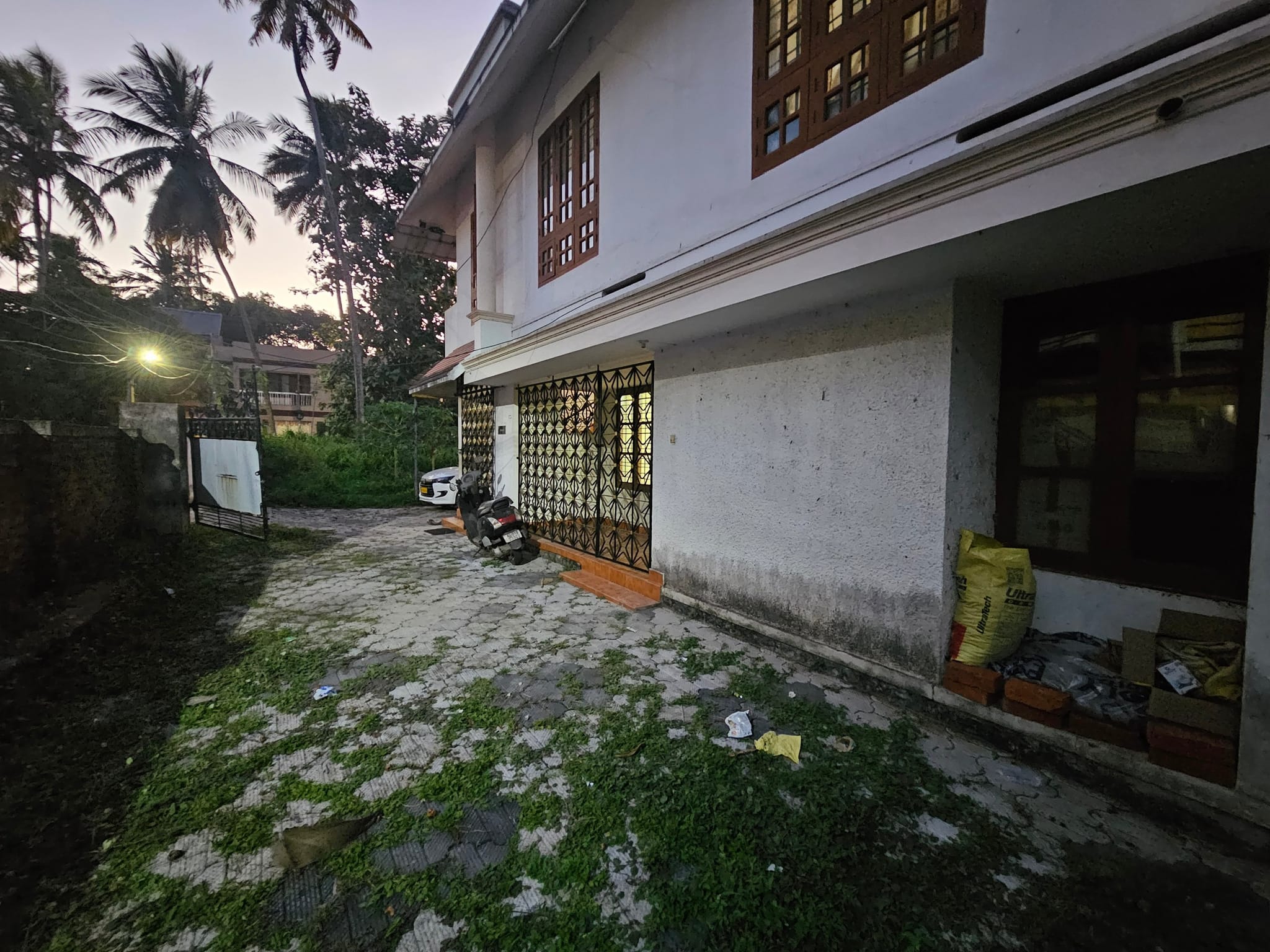 1 BHK House | Near Pettah | Suitable for Family or People working in Trivandrum